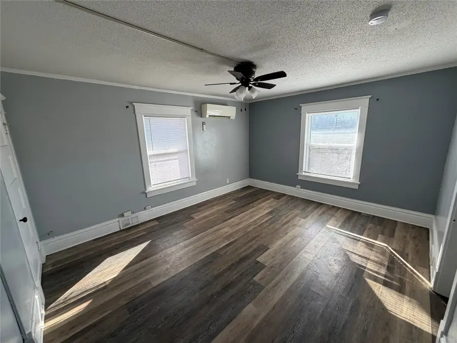 2303 Carpenter Avenue, Des Moines, IA 50311 - #3