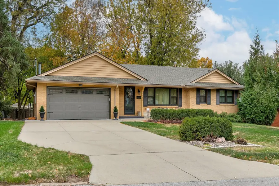 7106 El Rancho Avenue, Windsor Heights, IA 50324 - Image #2