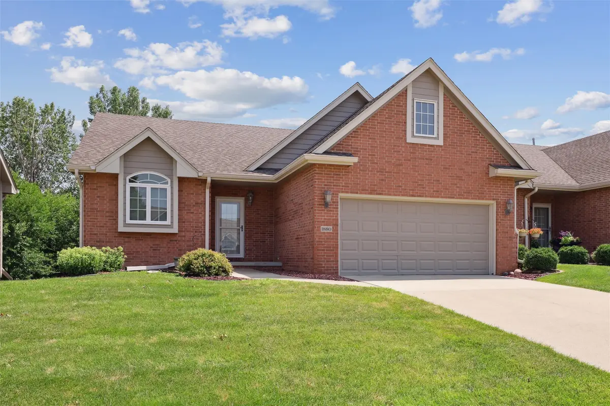 1880 SE Ashleaf Circle, Waukee, IA 50263 - Image #1