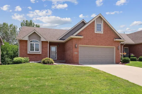 1880 SE Ashleaf Circle, Waukee, IA 50263