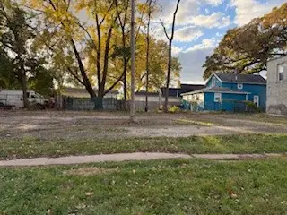 1018 E 12th Street, Des Moines, IA 50316 - Image #2