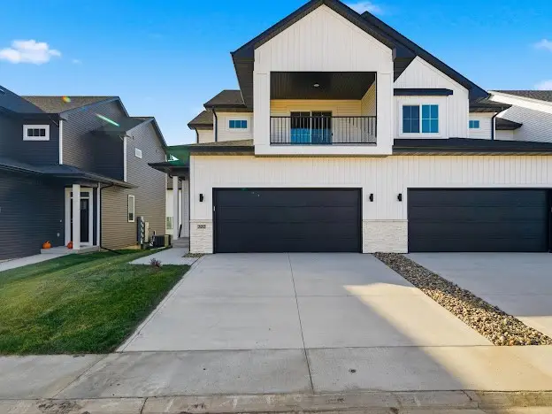 202 NE Doe Pointe Lane, Ankeny, IA 50021 - Image #2