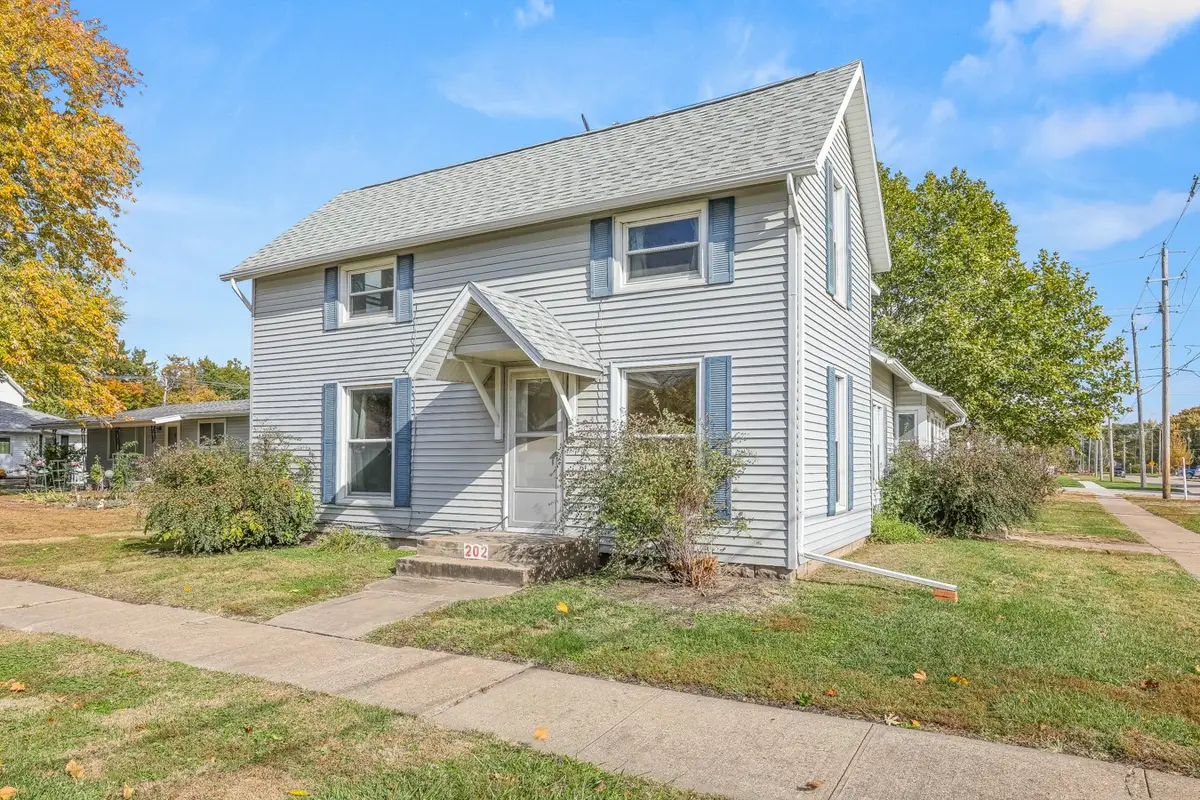 202 N Main Street, New Sharon, IA 50207 - Image #1