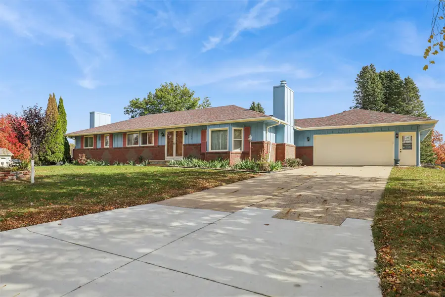 1299 Dennler Drive, Alleman, IA 50007 - Image #2