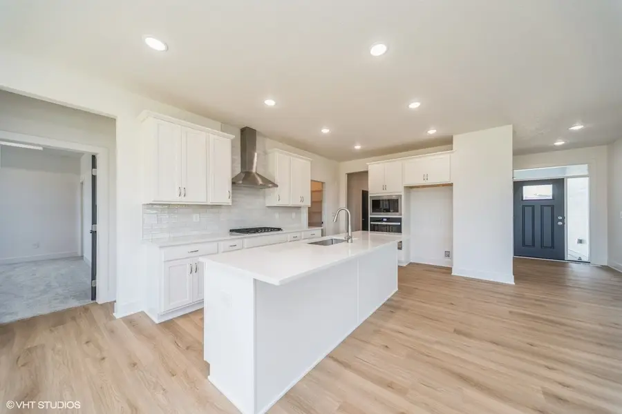 10022 NW 68th Avenue, Johnston, IA 50131 - Image #2