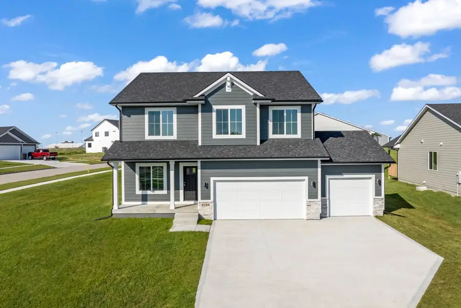 6720 Bright Street, Johnston, IA 50131 - Image #2