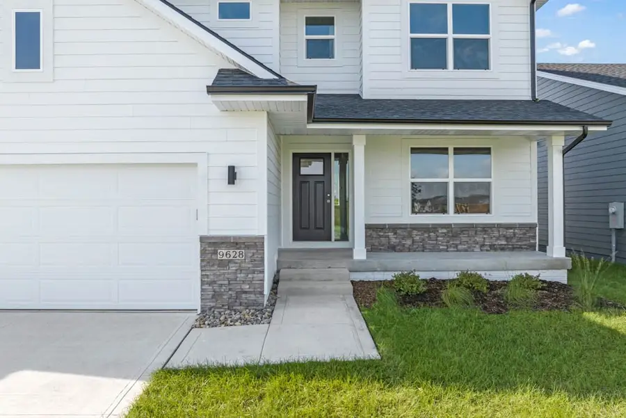 9628 NW 82nd Avenue, Johnston, IA 50131 - Image #2