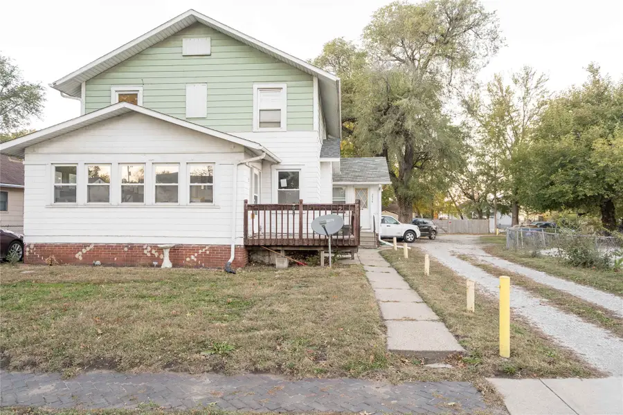 2936 E Walnut Street, Des Moines, IA 50317 - Image #2