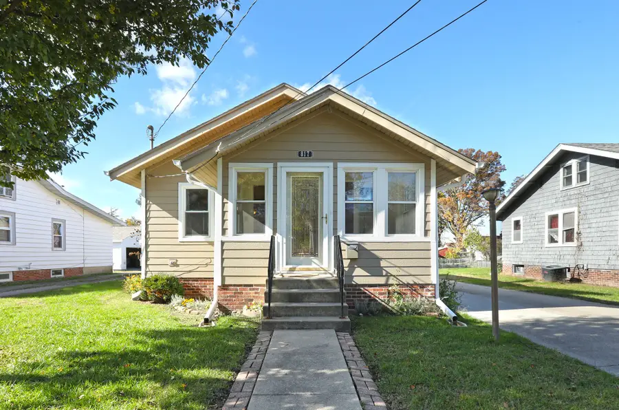 817 E 6th Street N, Newton, IA 50208 - Image #3