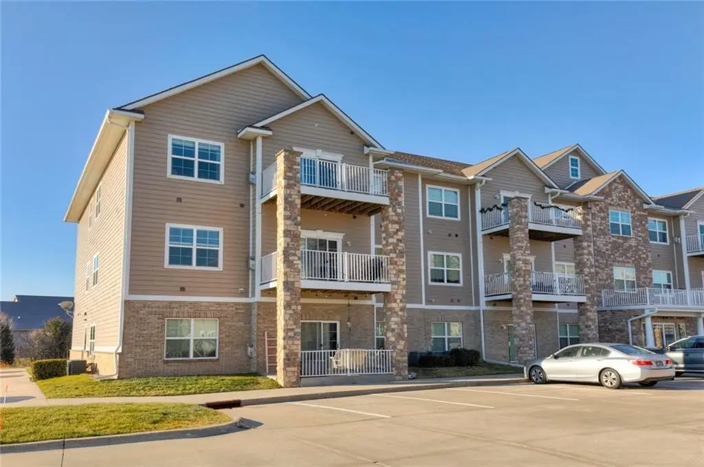 8350 Ep True Parkway #2206, West Des Moines, IA 50266 - Image #1