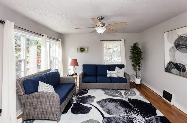 1315 E 33rd Court, Des Moines, IA 50317