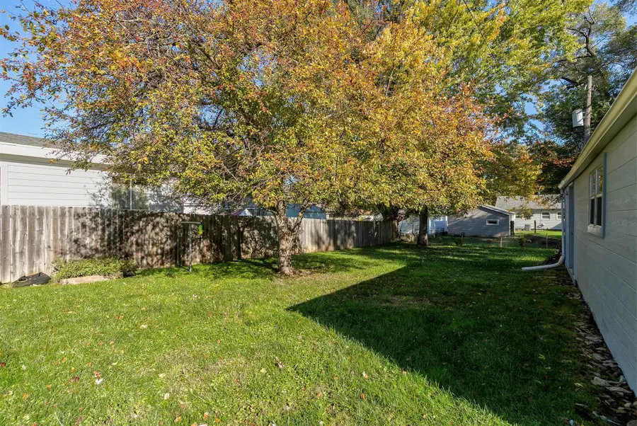4033 Cambridge Street, Des Moines, IA 50313 - Image #3