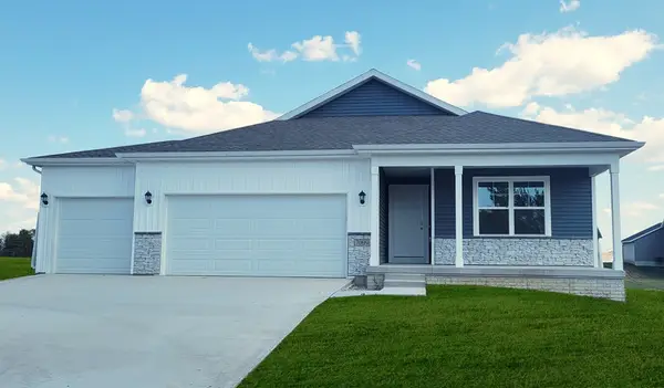 6712 NW 106th Street, Johnston, IA 50131