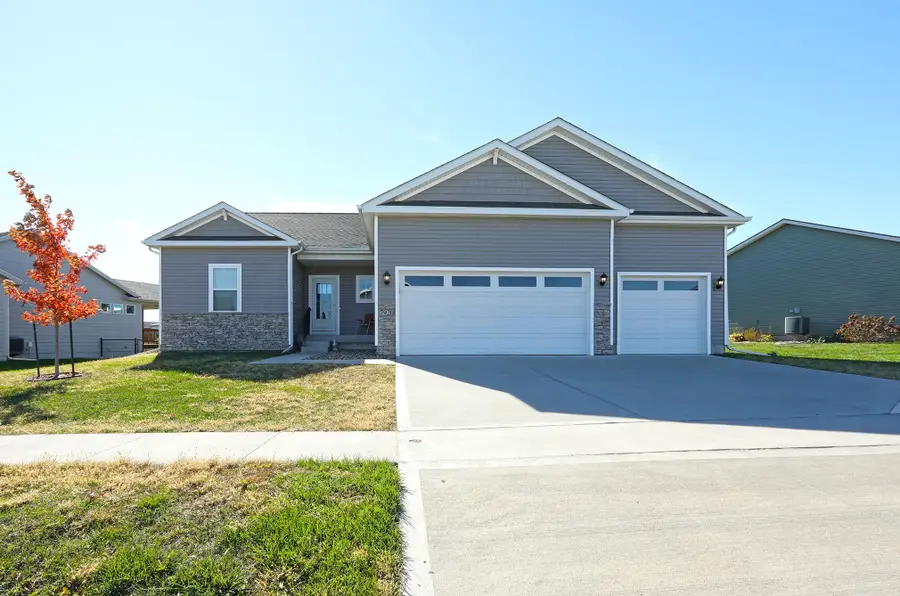 7920 NW 95th Street, Johnston, IA 50131 - Image #3