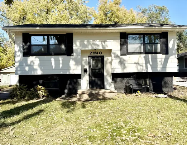 2940 Cleveland Avenue, Des Moines, IA 50317
