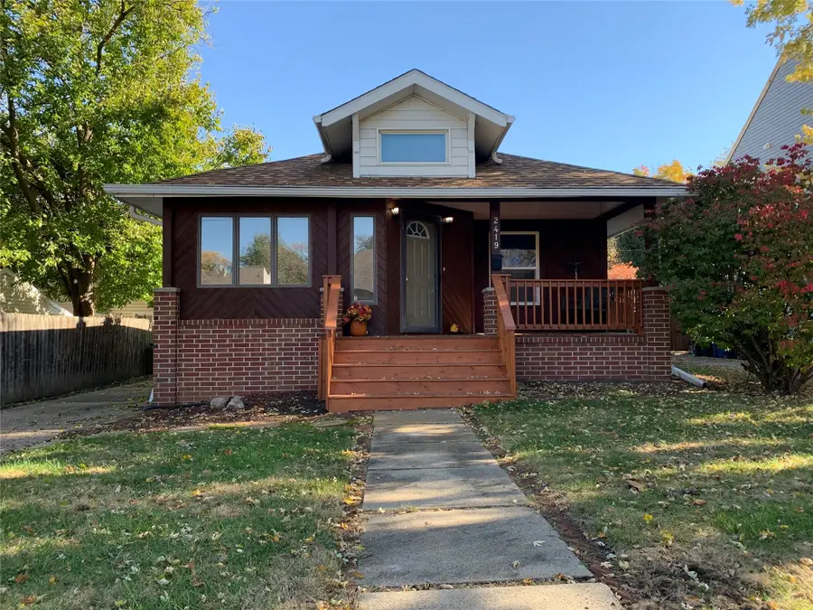 2419 40th Place, Des Moines, IA 50310 - Image #2