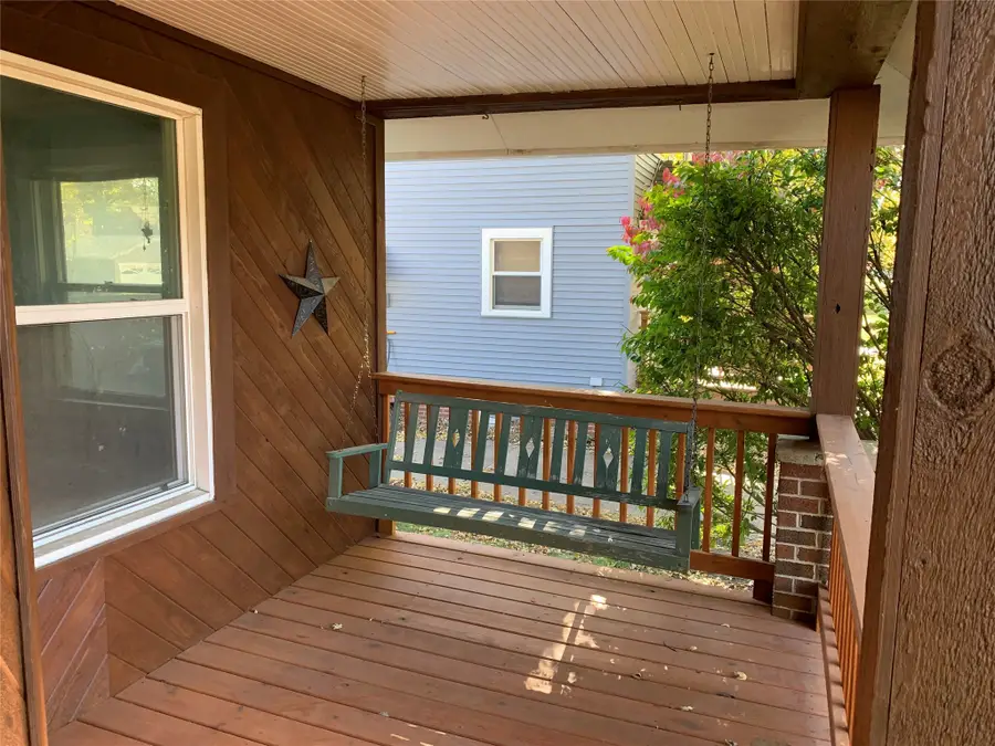 2419 40th Place, Des Moines, IA 50310 - Image #3