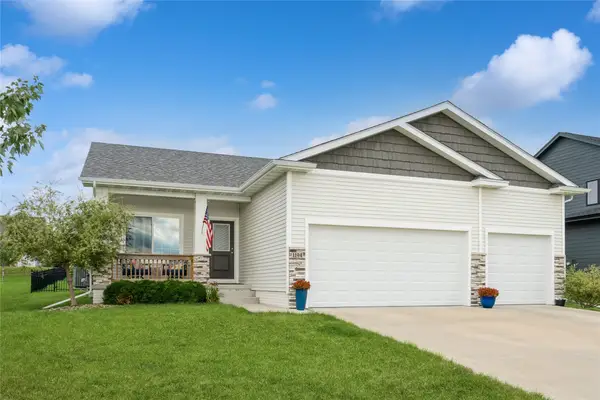 1194 S Radley Street, West Des Moines, IA 50266