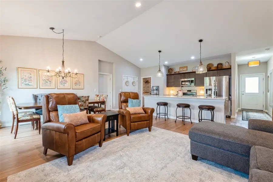 1194 S Radley Street, West Des Moines, IA 50266 - Image #3