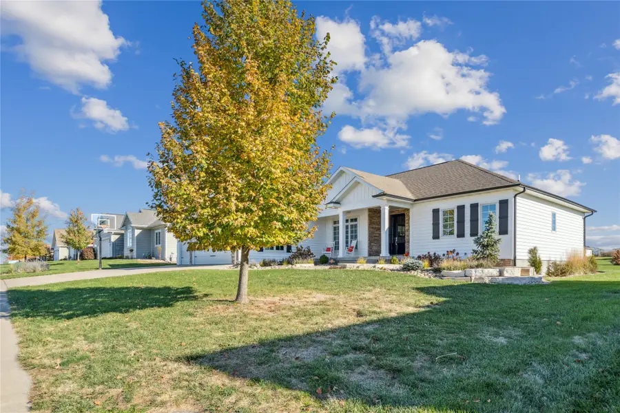 1804 W 3rd Street, Pella, IA 50219 - Image #2