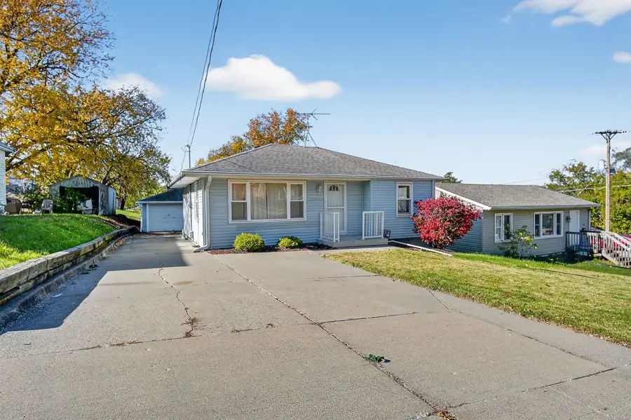 5402 SW 8th Street, Des Moines, IA 50315 - Image #2