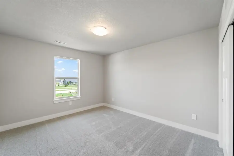 16409 Deerview Drive, Urbandale, IA 50323 - Image #3