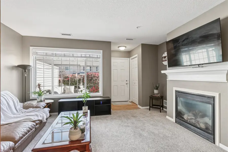 8610 Ep True Parkway #2009, West Des Moines, IA 50266 - Image #2