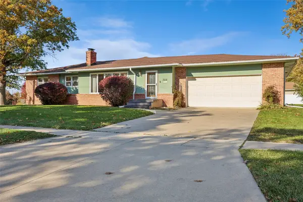 305 Westwood Drive, Marshalltown, IA 50158