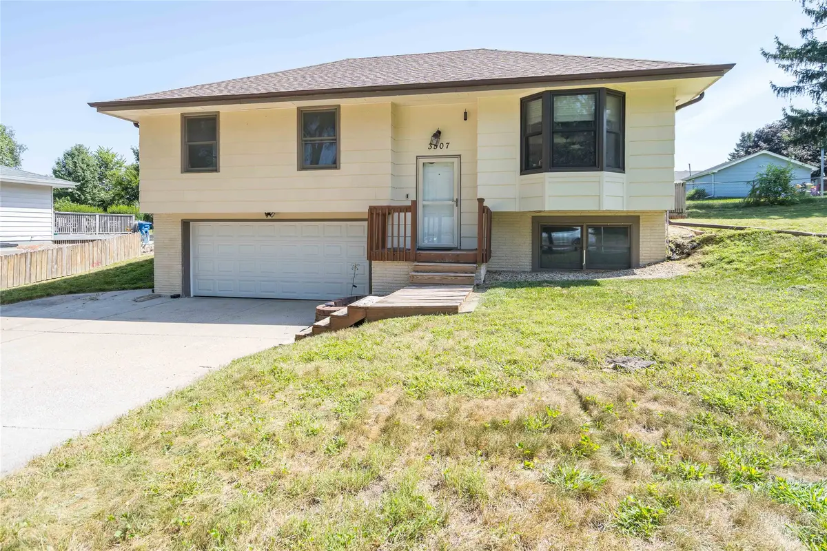 3507 SE 18th Court, Des Moines, IA 50320 - Image #1