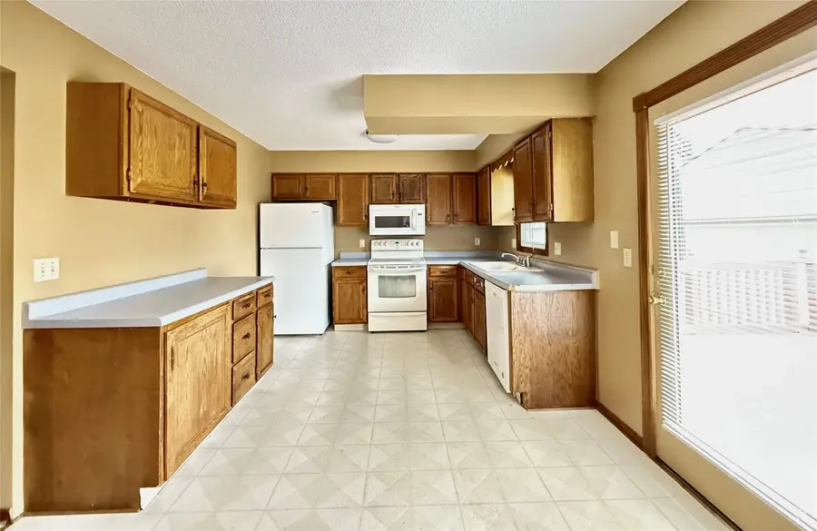 1226 NW Beechwood Street, Ankeny, IA 50023 - Image #2