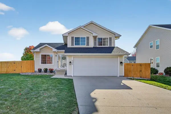 800 SE Melrose Drive, Waukee, IA 50263