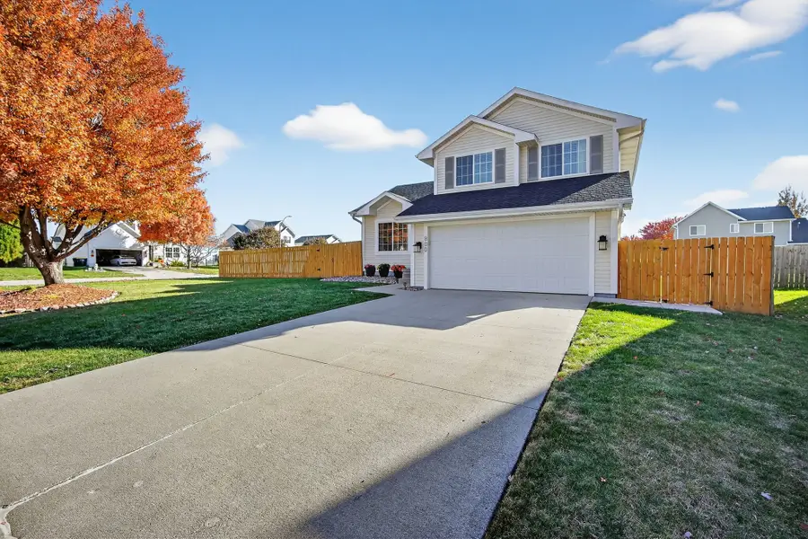 800 SE Melrose Drive, Waukee, IA 50263 - Image #2