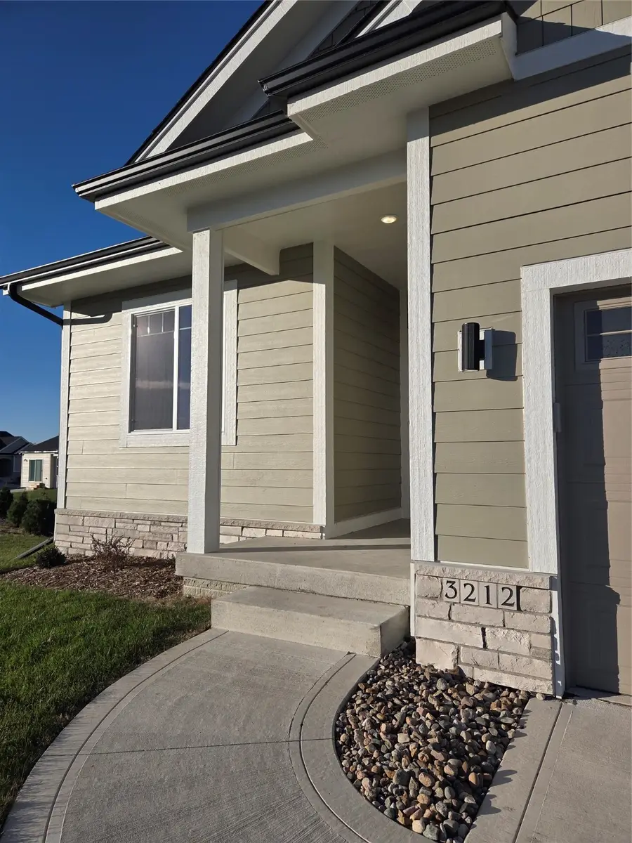3212 NE Fawn Lane, Ankeny, IA 50021 - Image #2