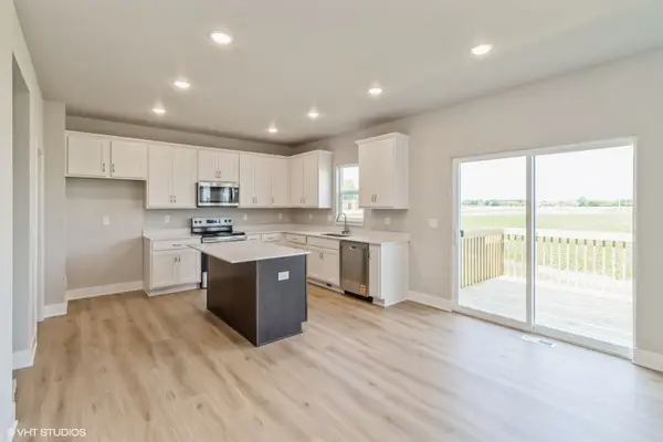 6806 SE 7th Avenue, Pleasant Hill, IA 50327