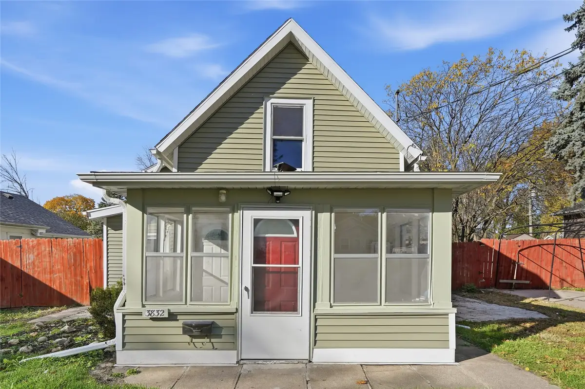 3832 13th Street, Des Moines, IA 50313 - Image #1