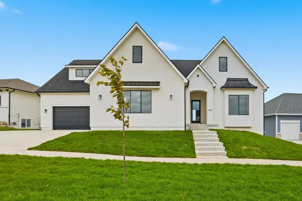 3945 Westgate Parkway, Clive, IA 50325