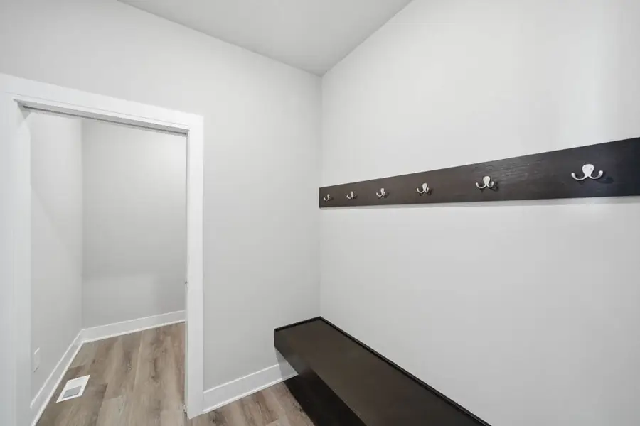 14242 Northpark Drive, Urbandale, IA 50323 - Image #2