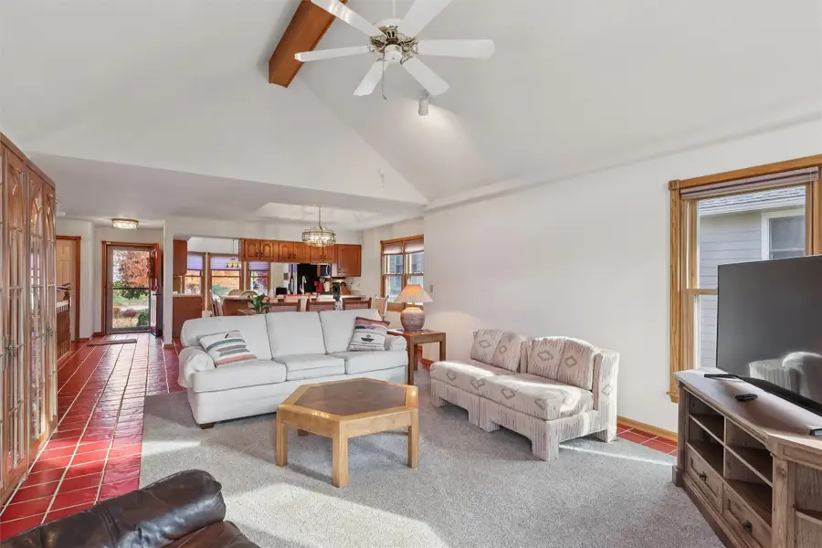 2002 Maple Circle, West Des Moines, IA 50265 - Image #3