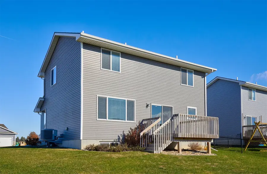 2409 Sunview Drive, Granger, IA 50109 - Image #3