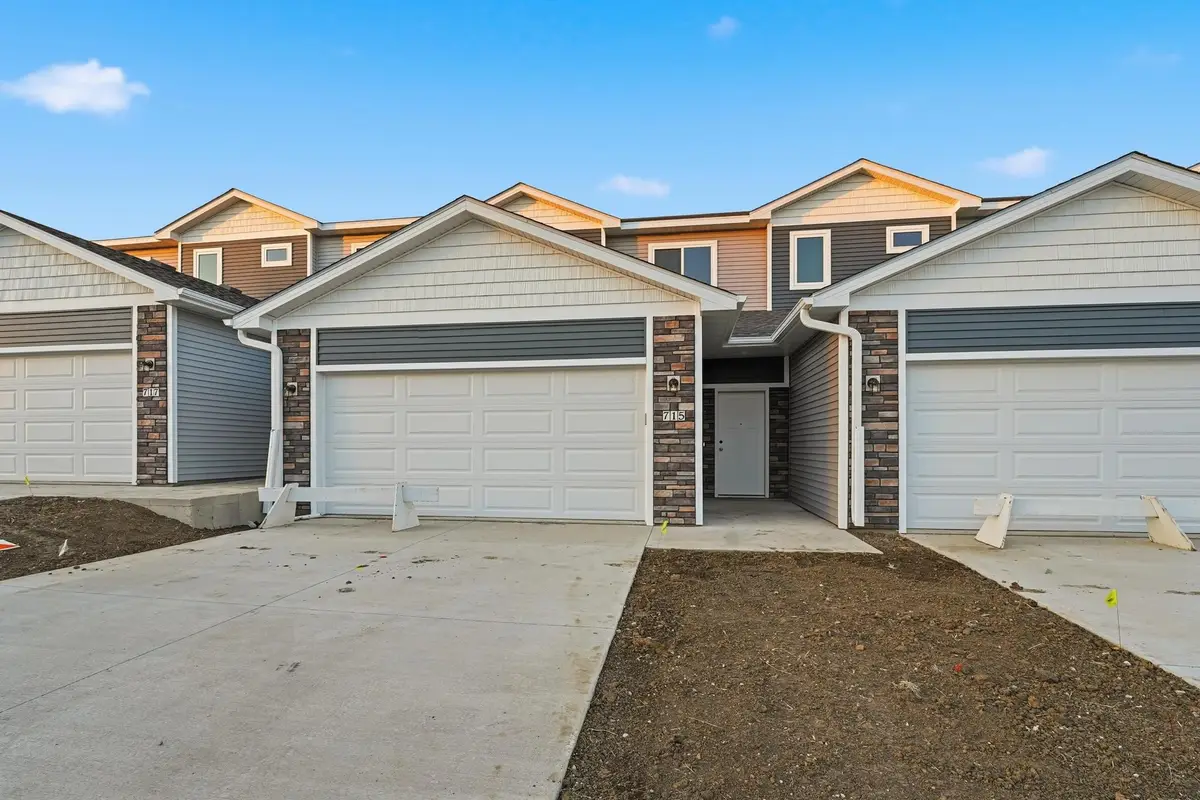 715 Campusside Place, Norwalk, IA 50211 - Image #1