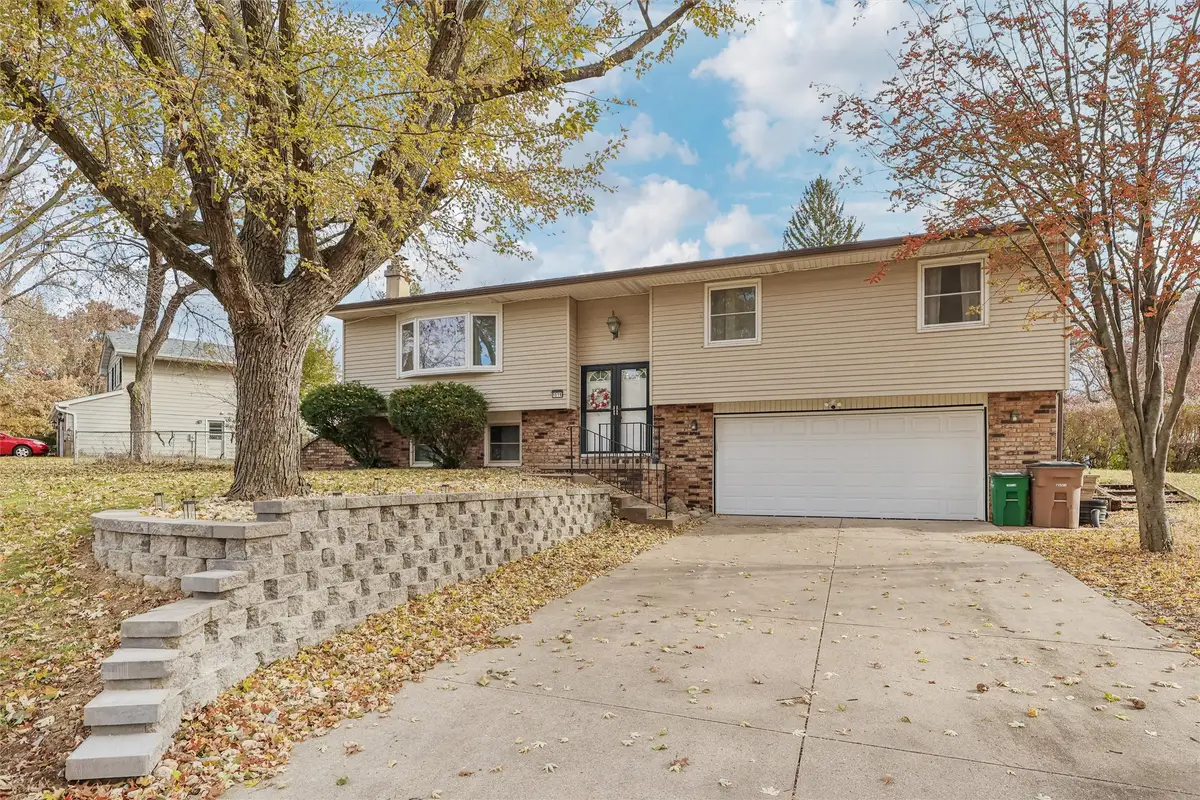 1019 Maplenol Drive, West Des Moines, IA 50266 - Image #1