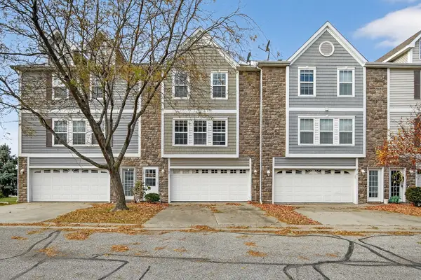 304 NE Sandalwood, Waukee, IA 50263