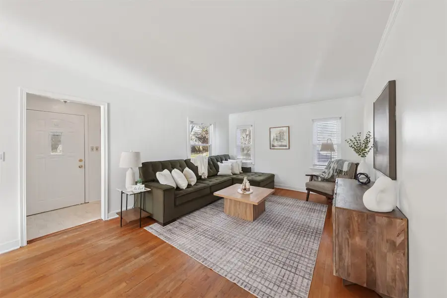 3301 52nd Street, Des Moines, IA 50310 - Image #3