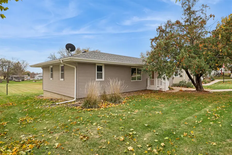 303 E Jasper Street, Pleasantville, IA 50225 - Image #3