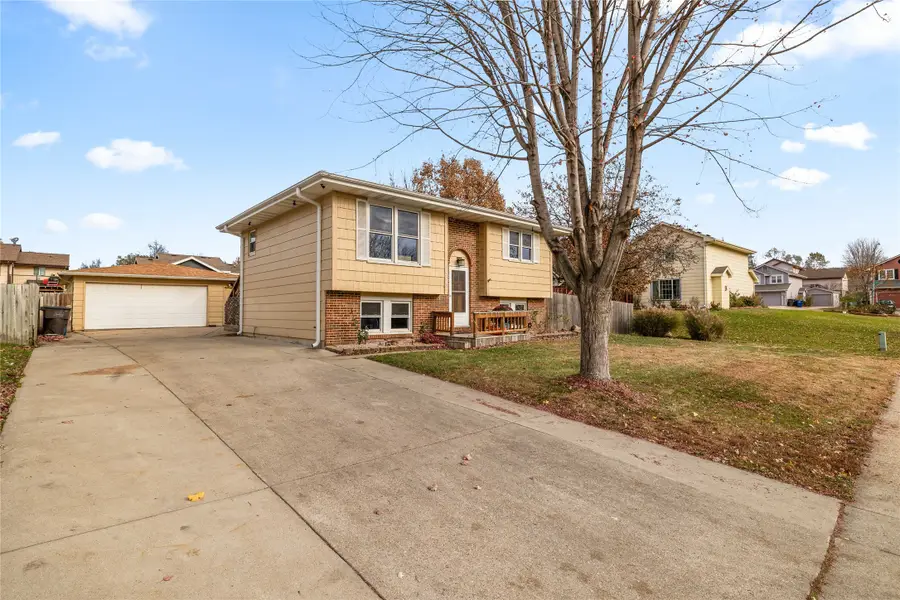 4242 E Ovid Avenue, Des Moines, IA 50317 - Image #2