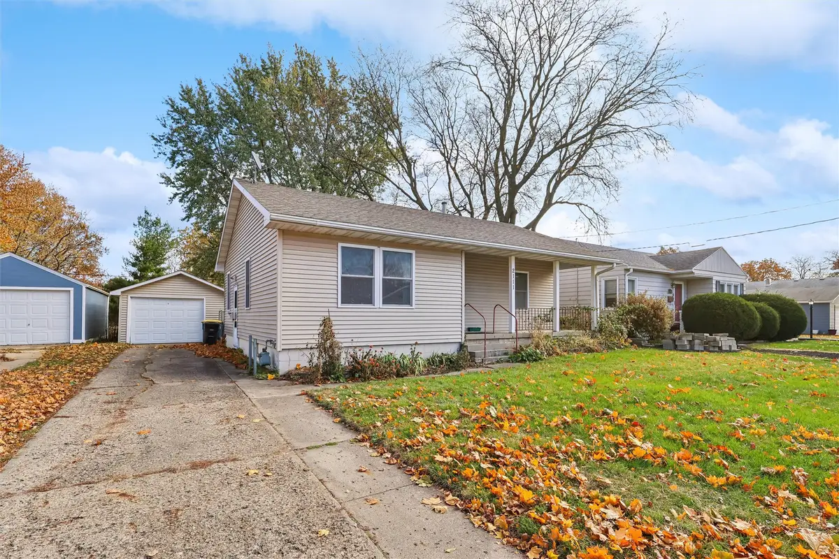 2111 51st Street, Des Moines, IA 50310 - Image #1
