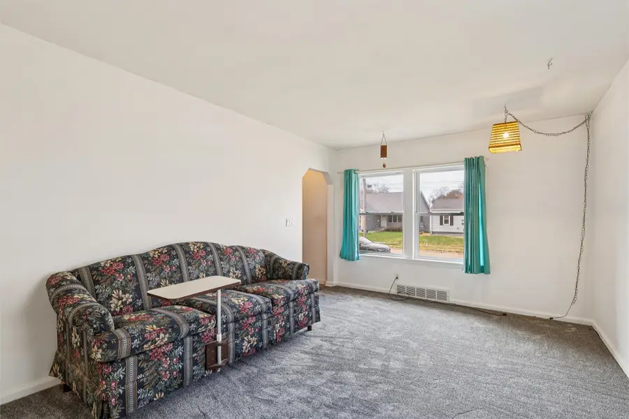 2111 51st Street, Des Moines, IA 50310 - Image #2