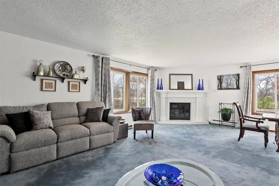 33066 Walnut Place, Waukee, IA 50263 - Image #2
