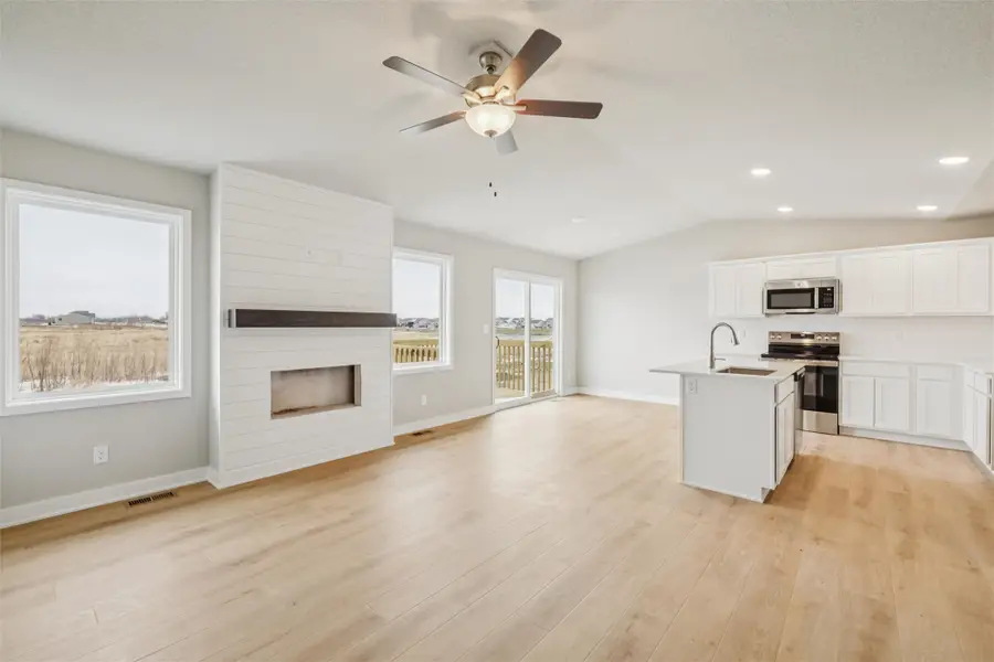 513 Fireside Drive Nw, Bondurant, IA 50035 - Image #2