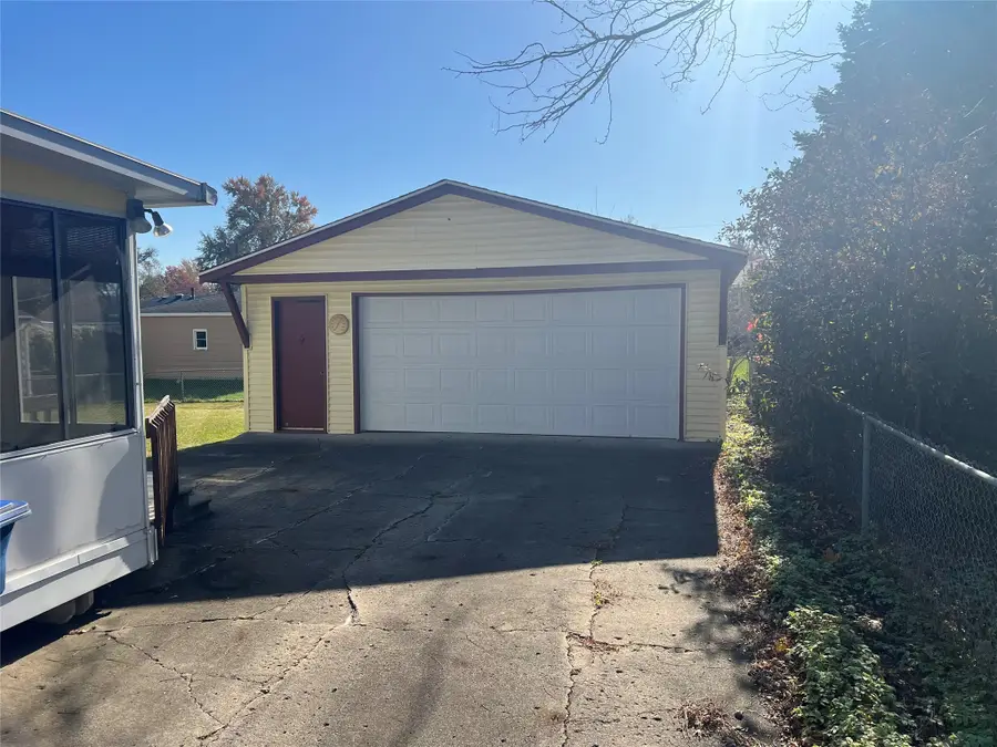 3416 Hillcrest Drive, Des Moines, IA 50310 - Image #3